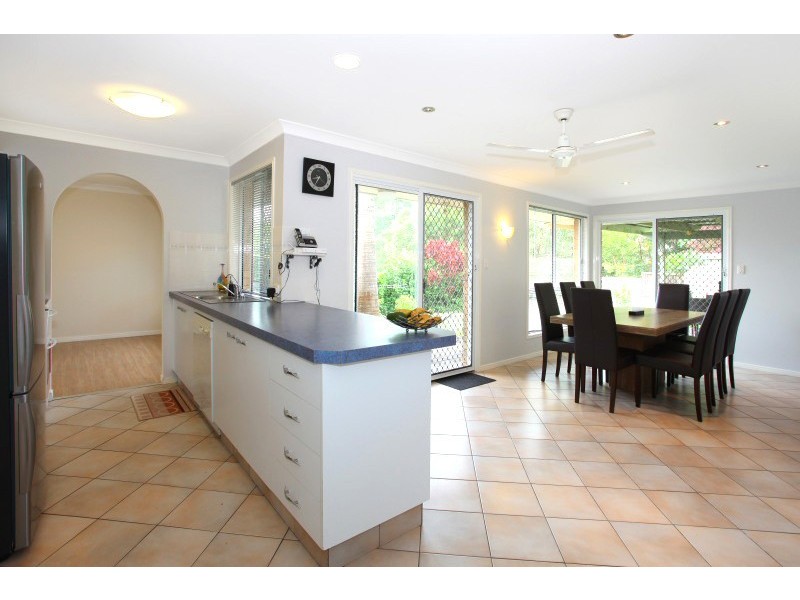 3 Trafalgar Street, Highland Park QLD 4211