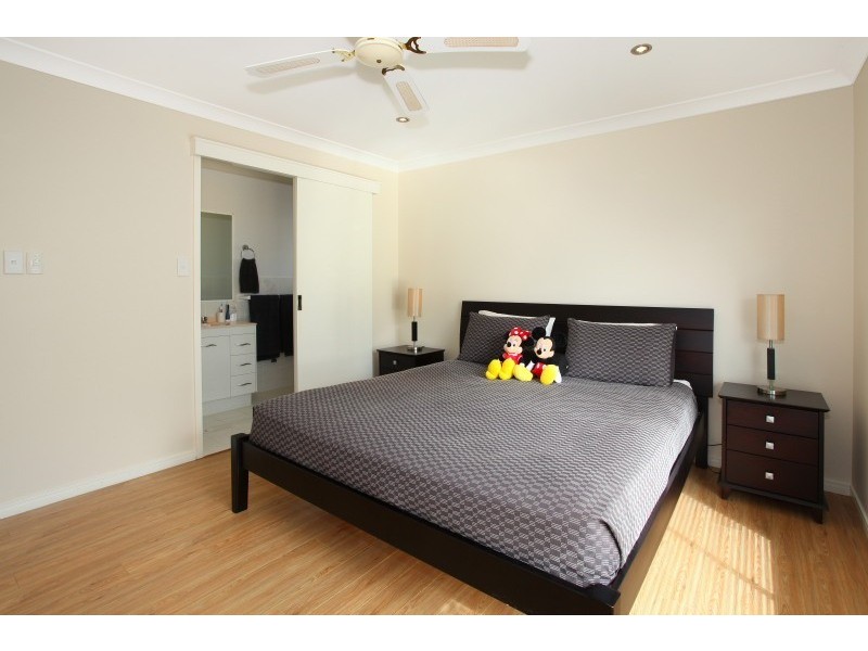 3 Trafalgar Street, Highland Park QLD 4211