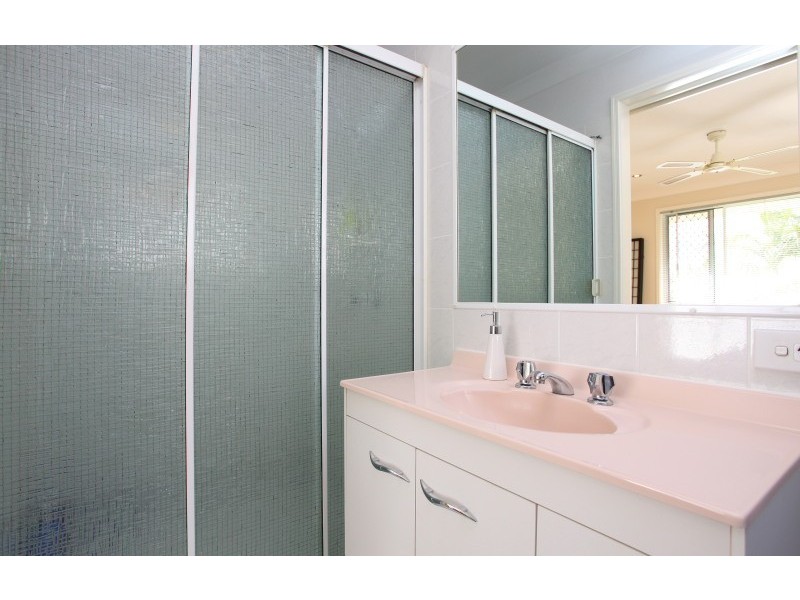 3 Trafalgar Street, Highland Park QLD 4211