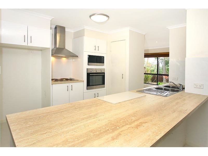 6 Pauline Place, Highland Park QLD 4211
