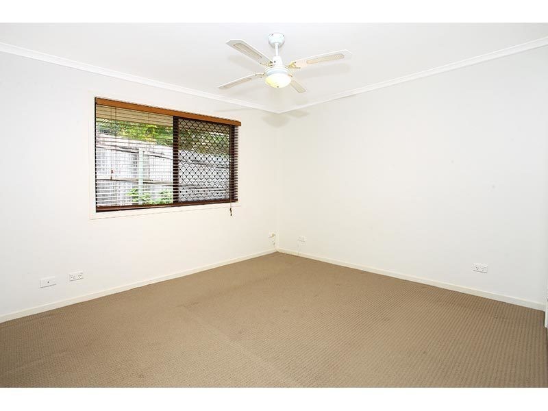 6 Pauline Place, Highland Park QLD 4211