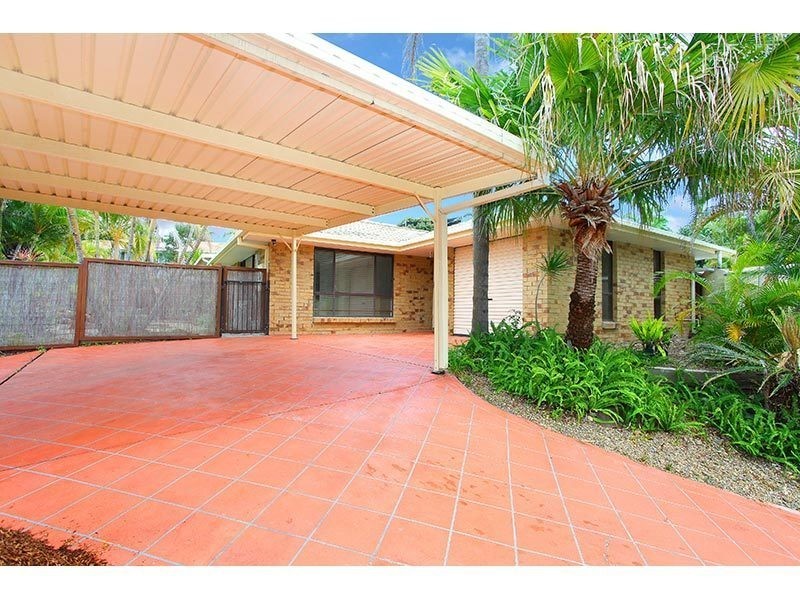 6 Pauline Place, Highland Park QLD 4211