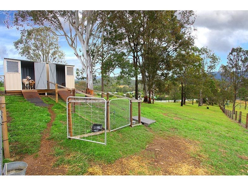 728 Maudsland Road, Mount Nathan QLD 4211