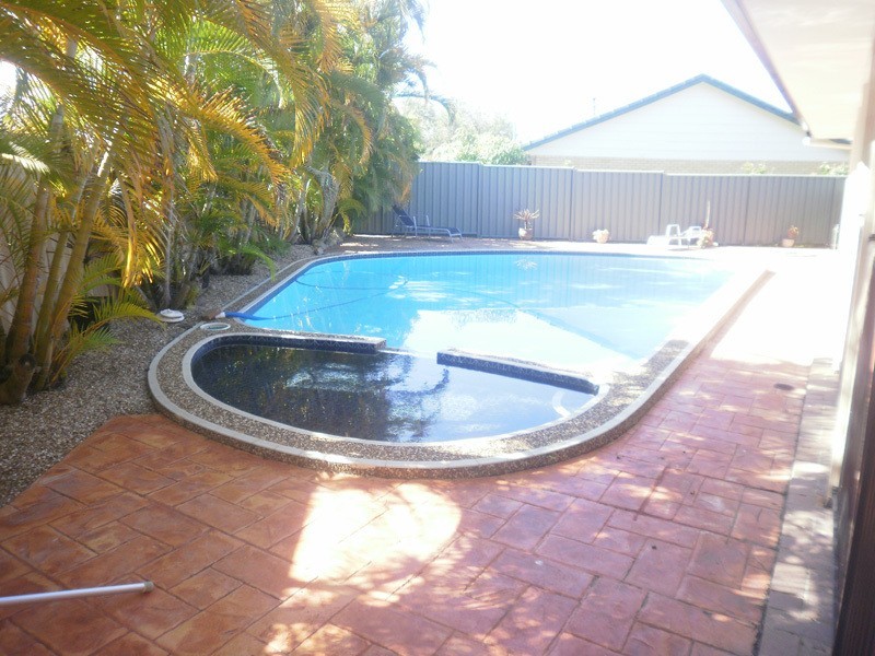 15 St Petersburg Place, Nerang QLD 4211