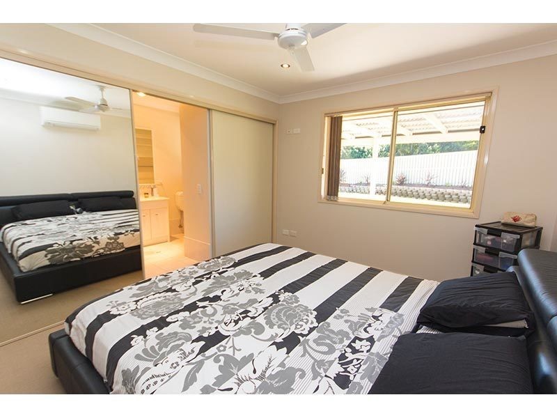 33 Riverpark Drive, Nerang QLD 4211