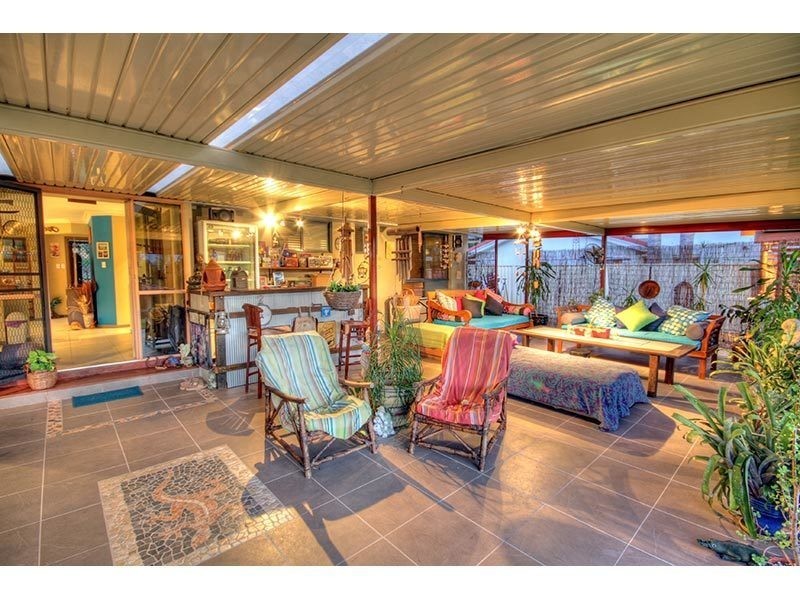 11 Bartlett Avenue, Nerang QLD 4211