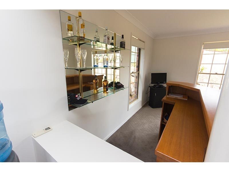 4 Bellavista Close, Highland Park QLD 4211