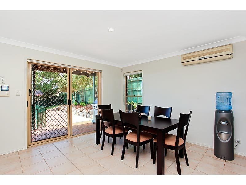 4 Bellavista Close, Highland Park QLD 4211