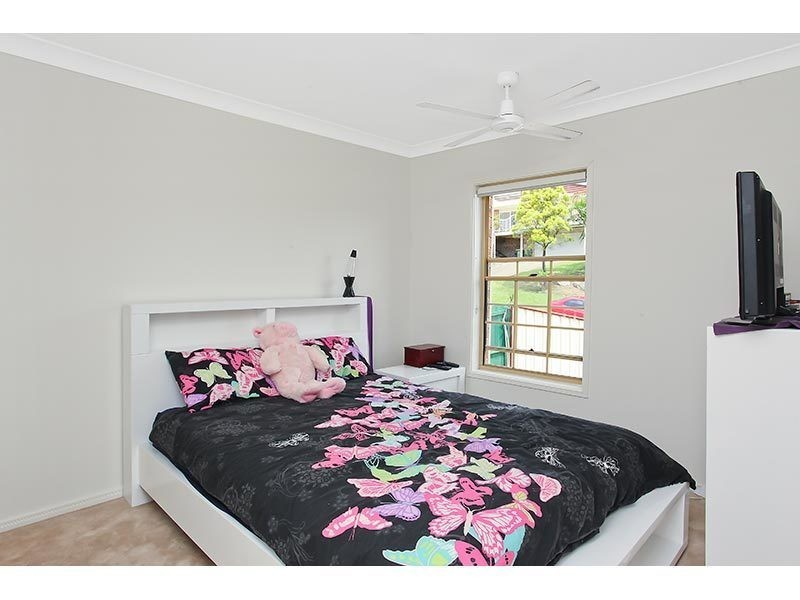 4 Bellavista Close, Highland Park QLD 4211
