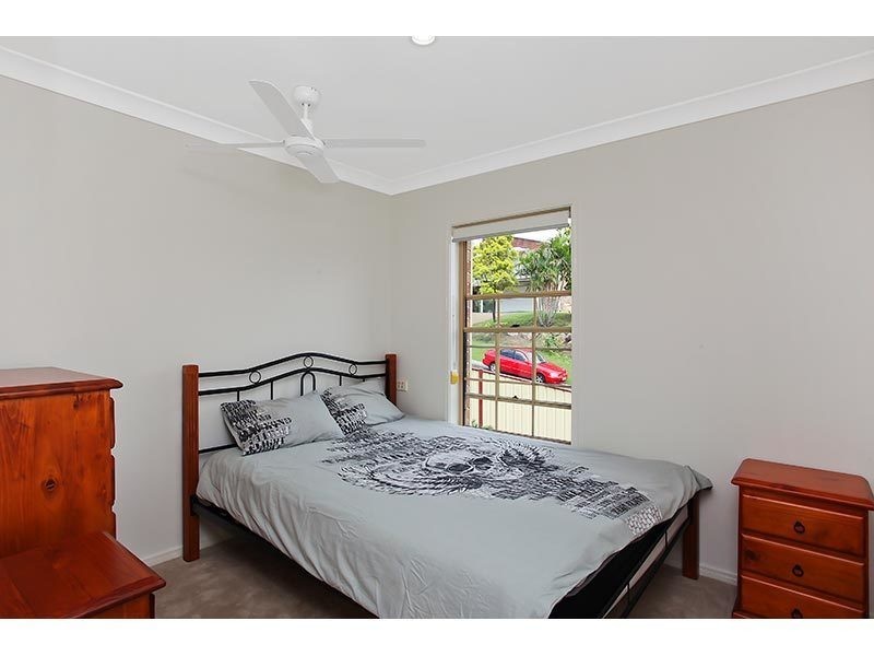 4 Bellavista Close, Highland Park QLD 4211