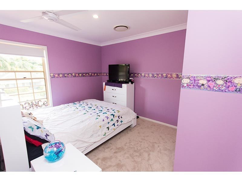 4 Bellavista Close, Highland Park QLD 4211