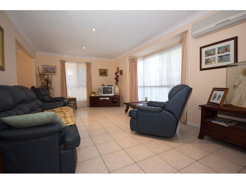 23 Glengarry Close, Highland Park QLD 4211