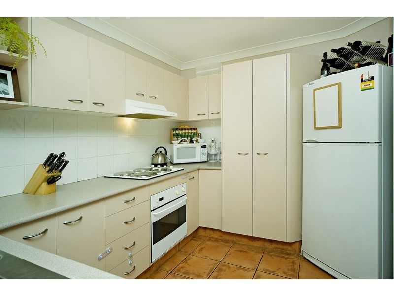 36 Marble Arch Place, Arundel QLD 4214