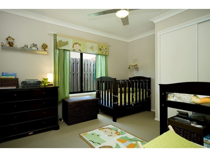36 Marble Arch Place, Arundel QLD 4214