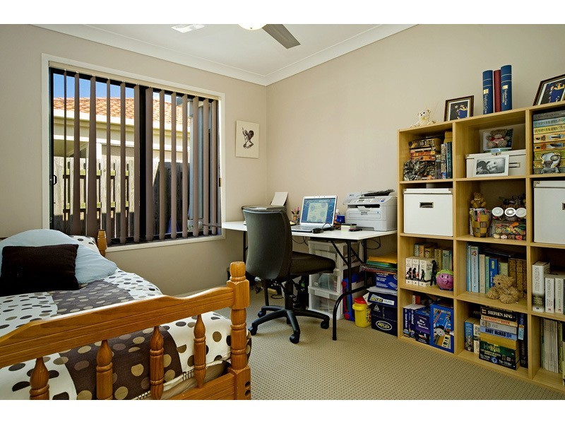 36 Marble Arch Place, Arundel QLD 4214