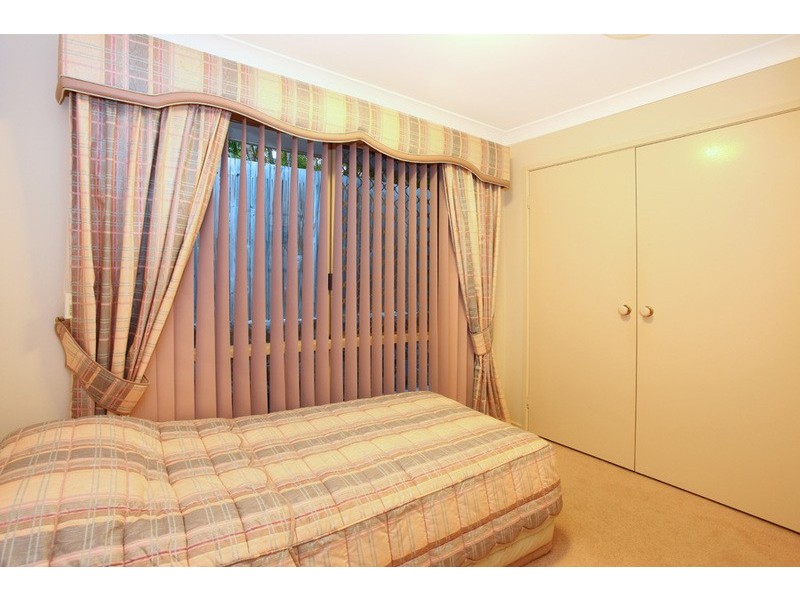 4 Nairn Court, Highland Park QLD 4211