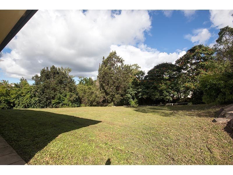 10 Ibrox Park Court, Nerang QLD 4211