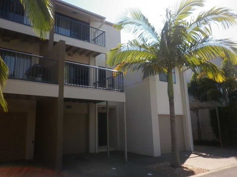 3/7 Bowden Court, Nerang QLD 4211