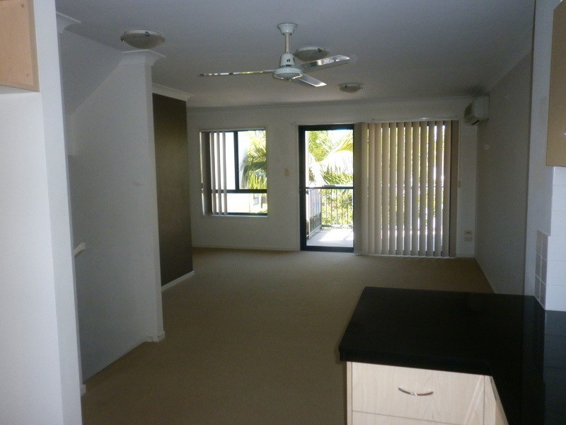 3/7 Bowden Court, Nerang QLD 4211