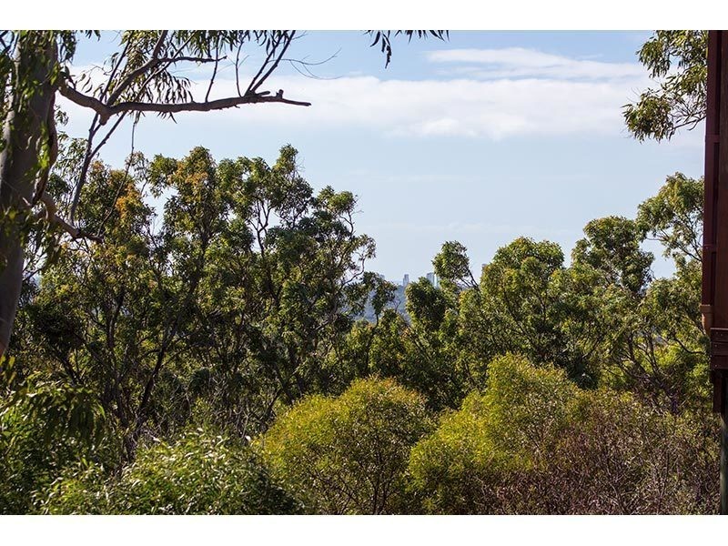 56 Tara Vista Boulevard, Highland Park QLD 4211