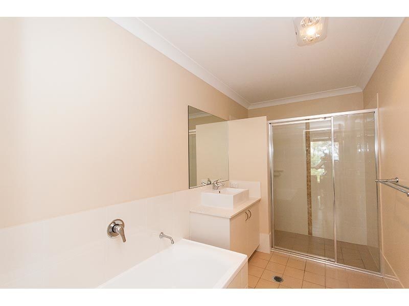 56 Tara Vista Boulevard, Highland Park QLD 4211