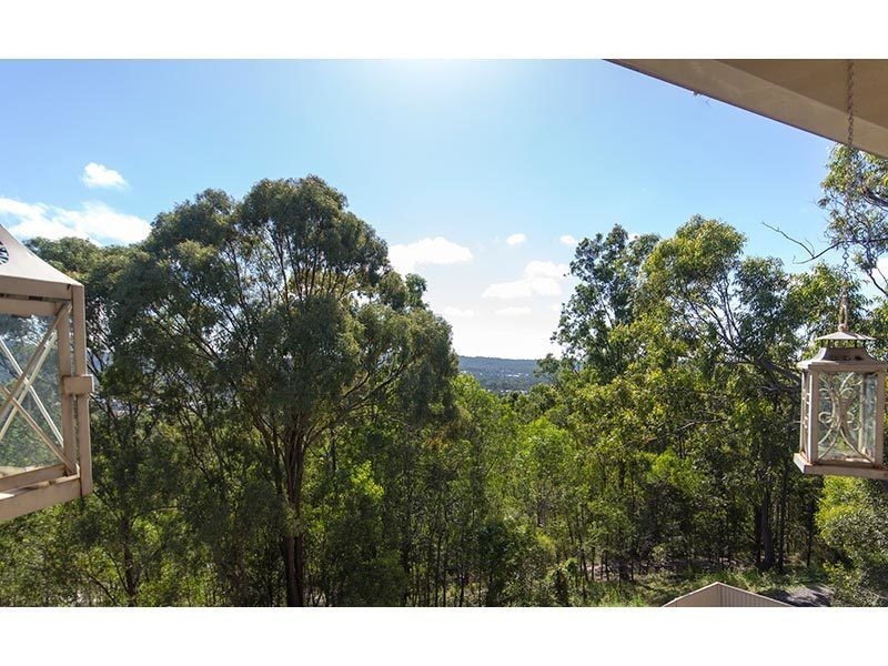 56 Tara Vista Boulevard, Highland Park QLD 4211