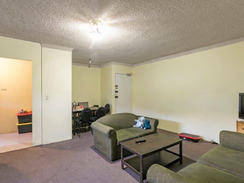 10 Drummond St, Warwick Farm NSW 2170