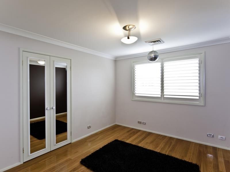 30 Kendall Drive, Casula NSW 2170