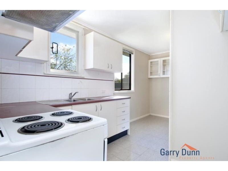 5 Compton Avenue, Lurnea NSW 2170