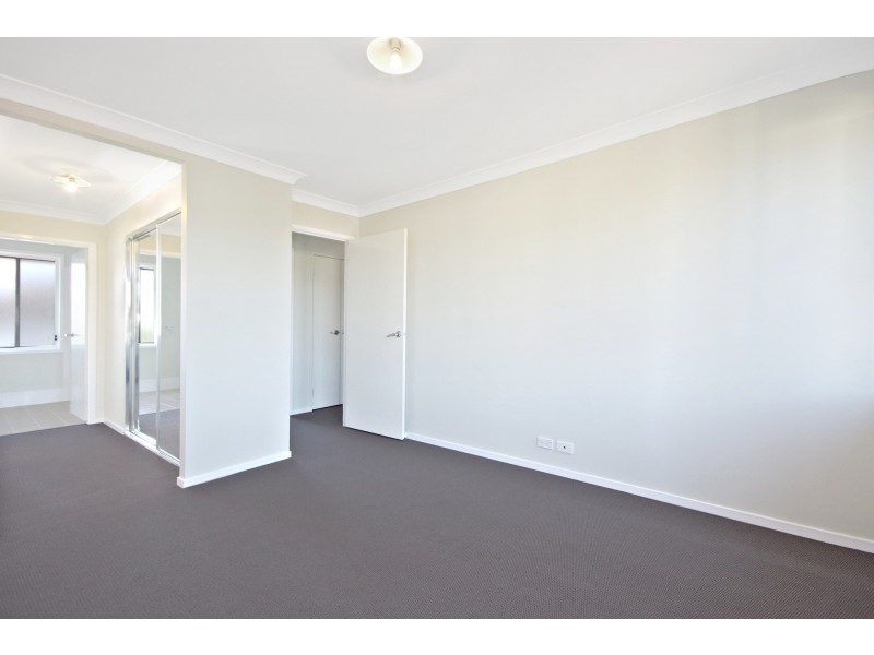 31 Northcott Boulevard, Hammondville NSW 2170