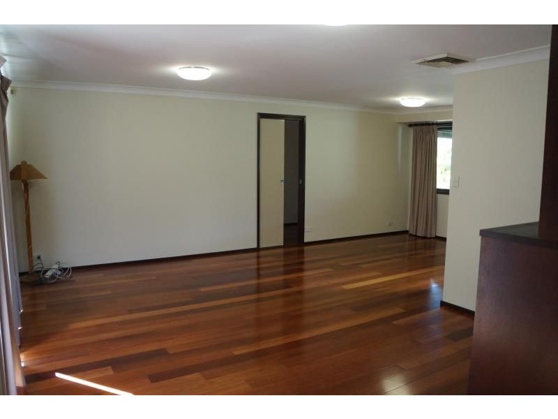 10 Norton Avenue, Chipping Norton NSW 2170