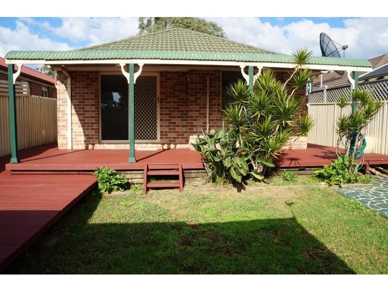 6 Tweed Court, Wattle Grove NSW 2173