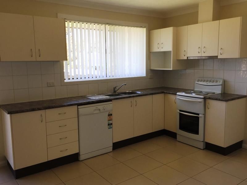 8 Araluen Avenue, Moorebank NSW 2170