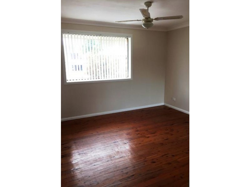 8 Araluen Avenue, Moorebank NSW 2170