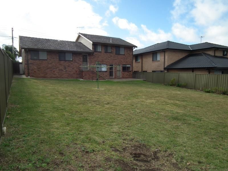 8 Araluen Avenue, Moorebank NSW 2170