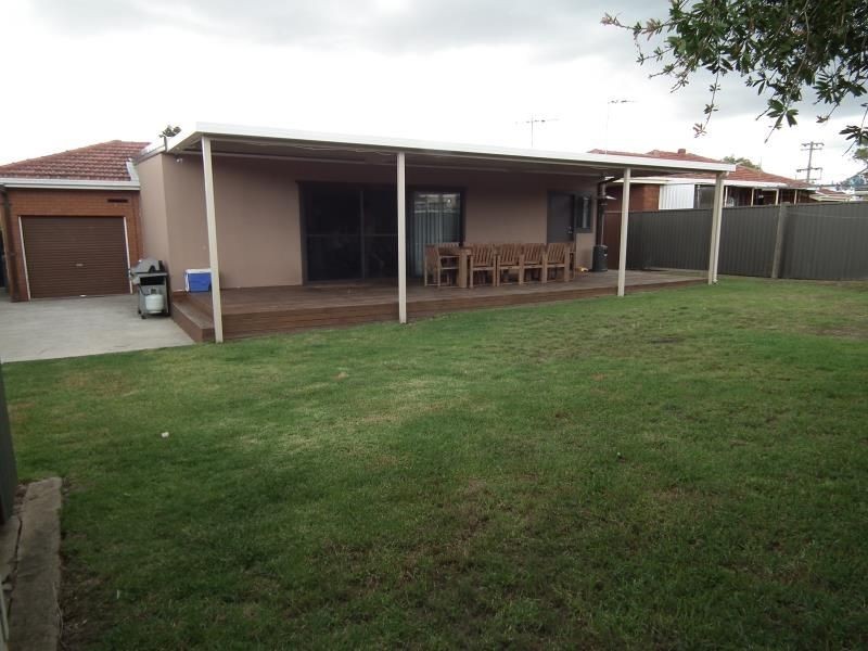 30 Renton Avenue, Moorebank NSW 2170