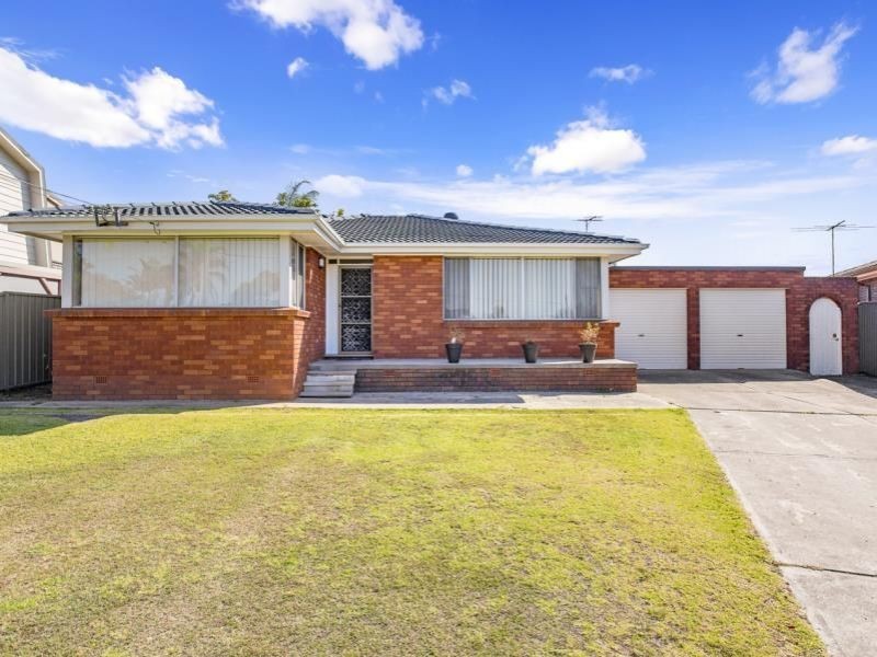 7 Evans Avenue, Moorebank NSW 2170