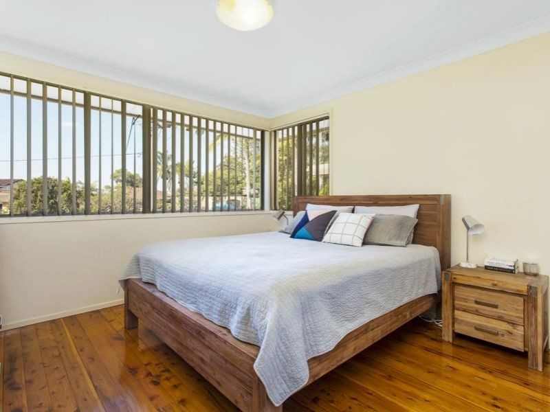 7 Evans Avenue, Moorebank NSW 2170