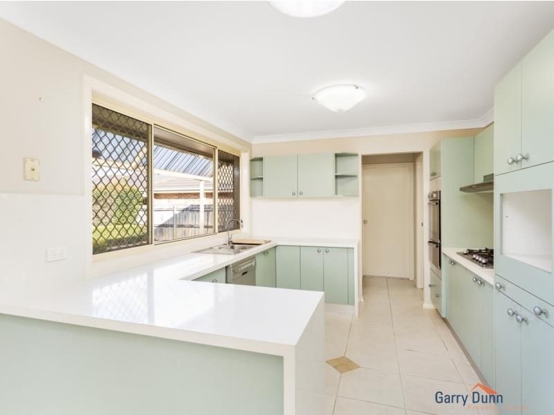 5 Pilliga St, Wattle Grove NSW 2173