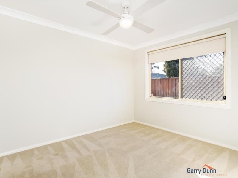 5 Pilliga St, Wattle Grove NSW 2173