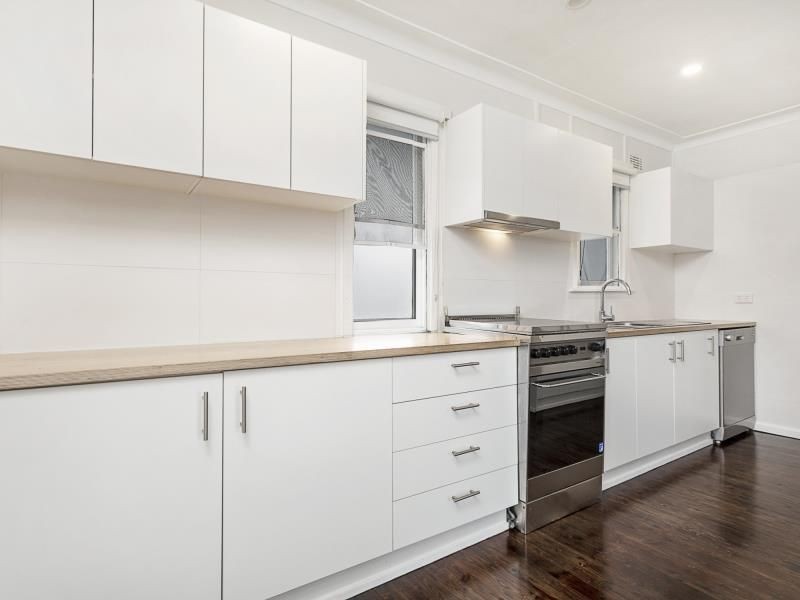 15 Ambon Rd, Holsworthy NSW 2173