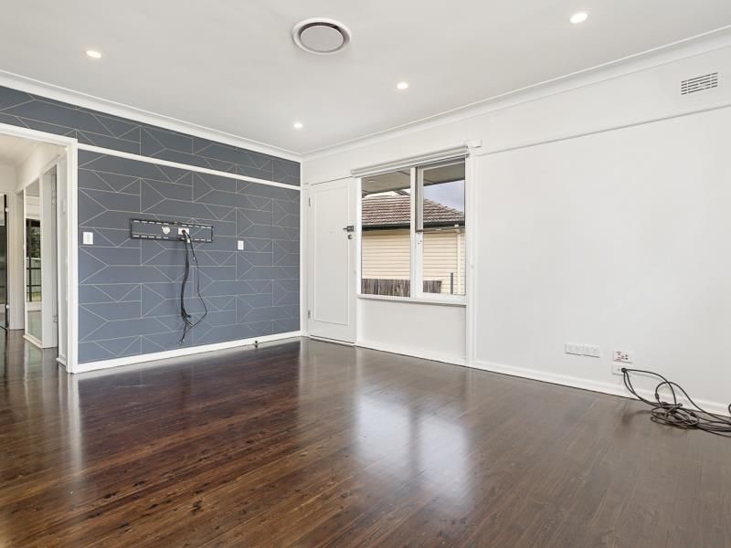 15 Ambon Rd, Holsworthy NSW 2173