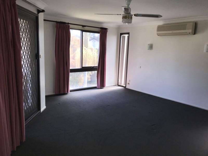 17 St Andrews Boulevard, Casula NSW 2170