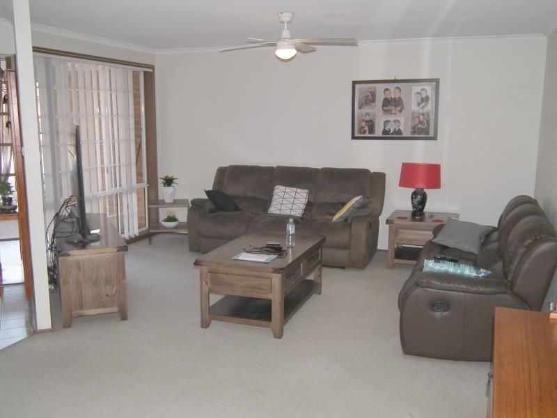 9 Bibury Close, Chipping Norton NSW 2170