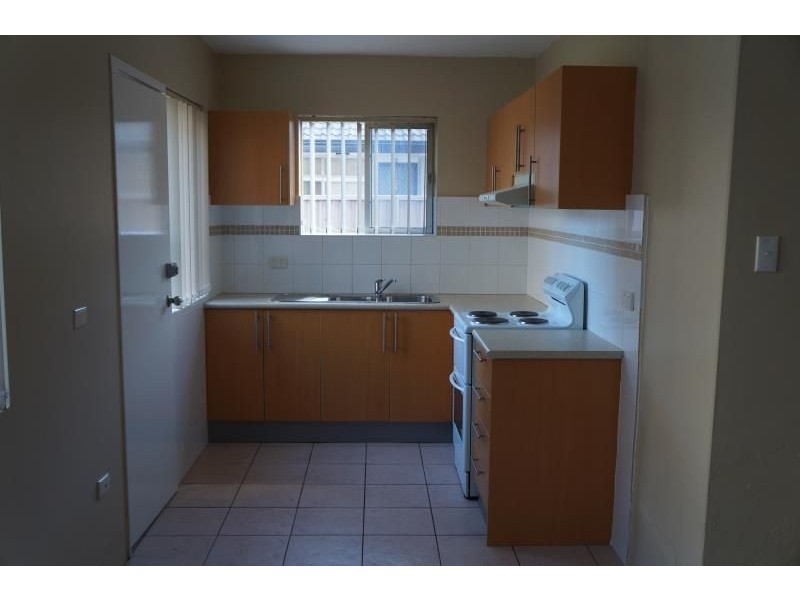 2/20 Collimore Avenue, Liverpool NSW 2170