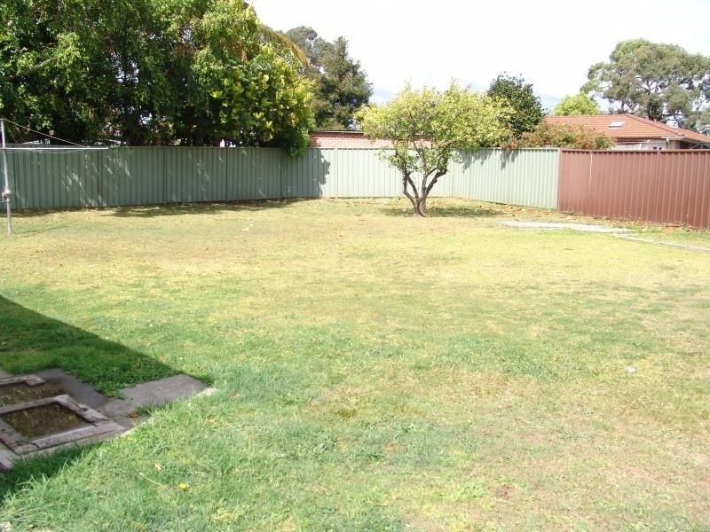 7 Evans Avenue, Moorebank NSW 2170