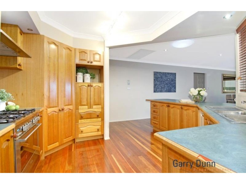 14 Derwent Crt, Wattle Grove NSW 2173