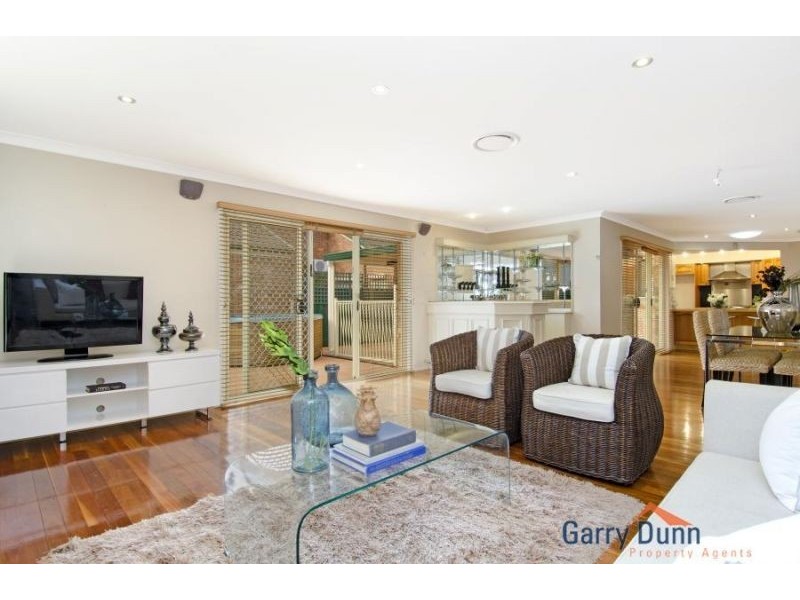 14 Derwent Crt, Wattle Grove NSW 2173