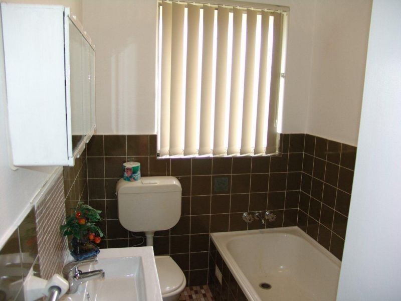 10/12 Market St, Moorebank NSW 2170