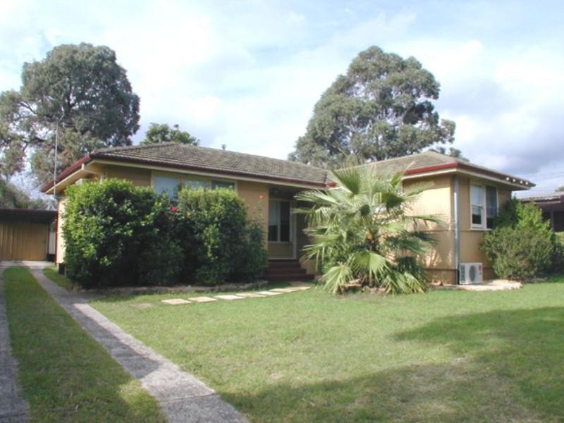 64 Mubo Crescent, Holsworthy NSW 2173